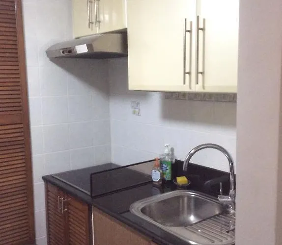 Apartment At Parkside Across The Airport Manila